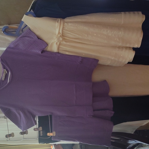 Sunbelt two-piece pocketed short set listed as one size - Picture 1 of 9